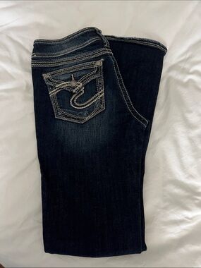 Silver Jeans Dark Blue Boot Cut with Contrast Stitching 28 x 34”